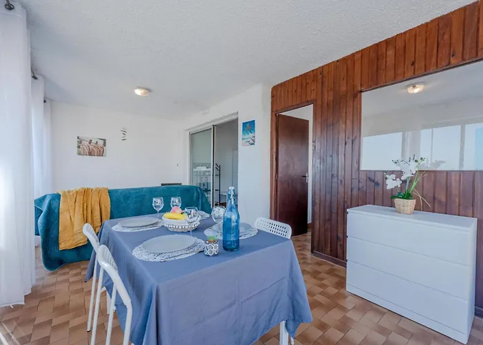 Les Cyclades-2 By Interhome
